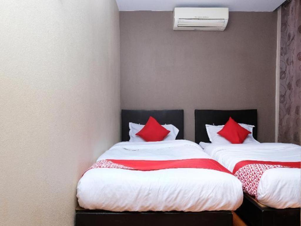 Oyo 44123 Hotel Al-Saif Kuala Kerai Exteriér fotografie
